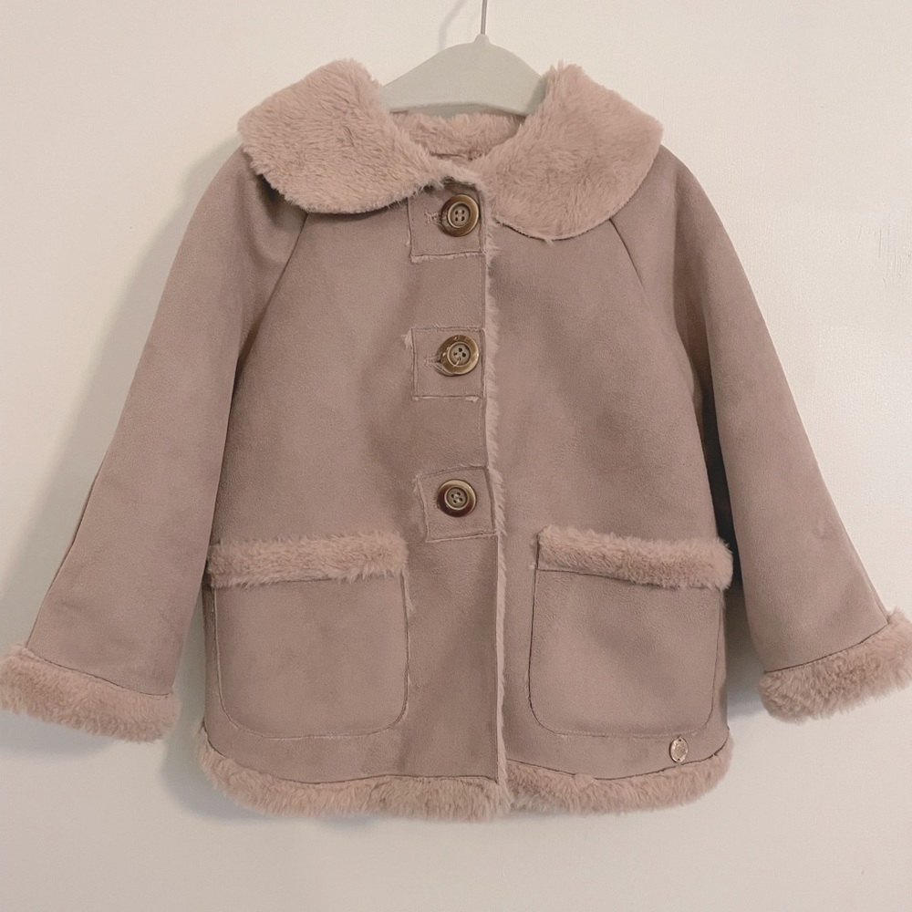 Pili Carrera girl’s faux fur coat
